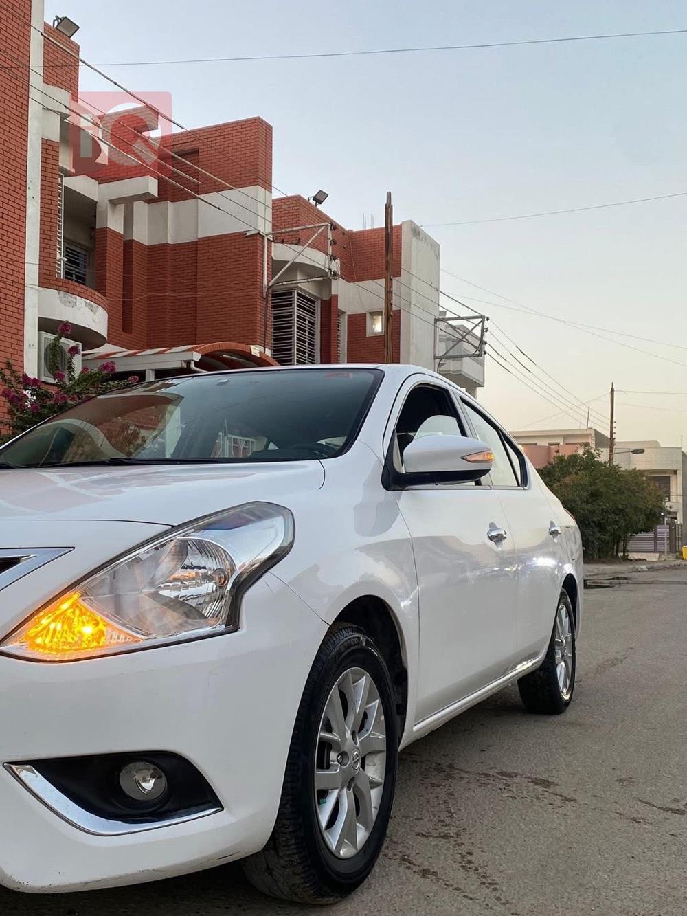 نيسان صني
